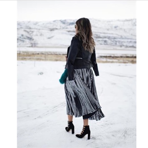 Free People Dresses & Skirts - Free People Piper Pleated Midi Dress